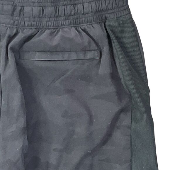 Athleta Brooklyn Lined Joggers Size 12 Black Camo Relaxed Athletic Track Pants - Picture 4 of 9